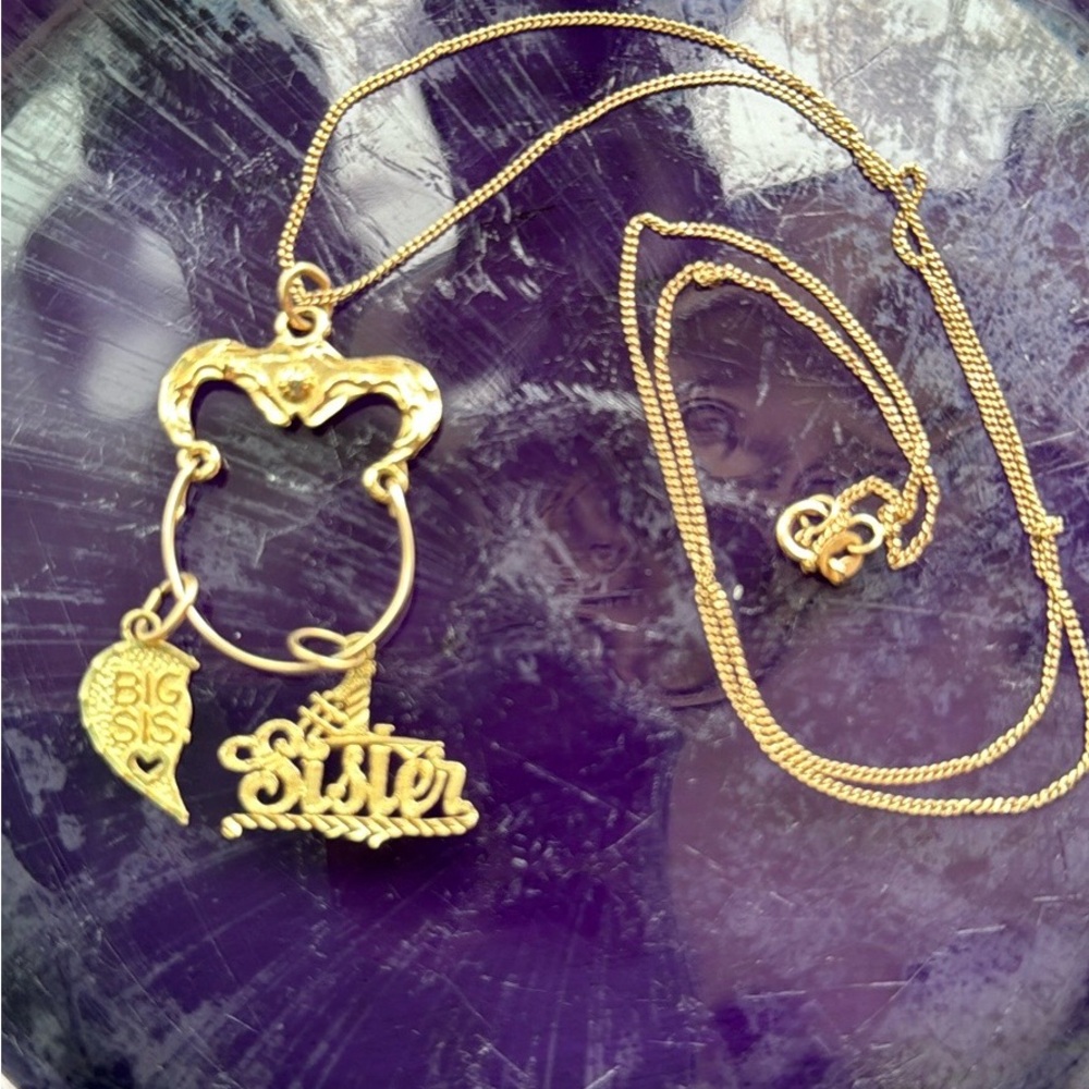 Gold 'Big Sis' Sister Necklace